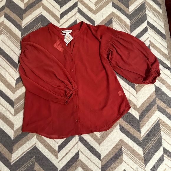 NWT Davi & Dani Rust Orange V Neck Blouse Size Large - Picture 3 of 6